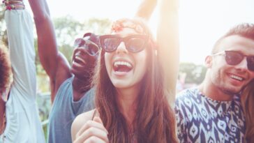 happy people do these things to boost their mood Happy people do these 7 things to boost their mood